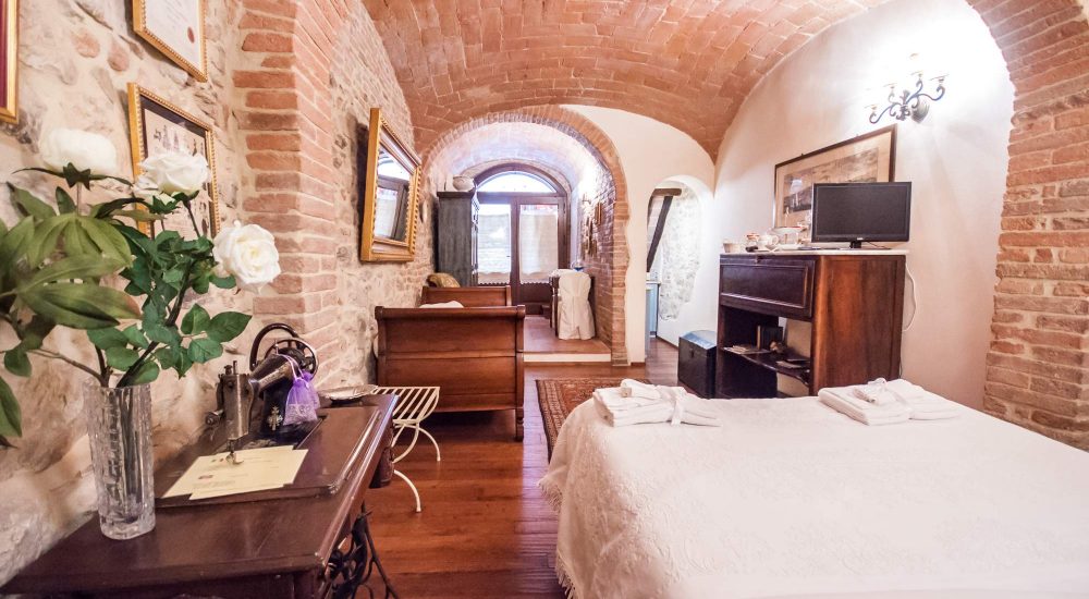 Bed and Breakfast Antica Gabella Castiglione del lago suite in Umbria